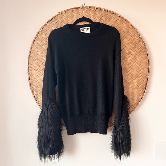 GORGEOUS ANIYE BY SWEATER WITH FAUX FUR STYLISH CUFFS PART WOOL/ALPACA - NWOT - Picture 3 of 10